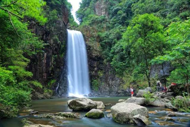 深圳有个小九寨沟!奇美瀑布群,梦幻芦苇海、