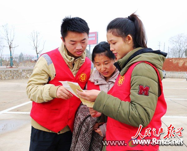 衡阳师院志愿者小小善举温暖一座城