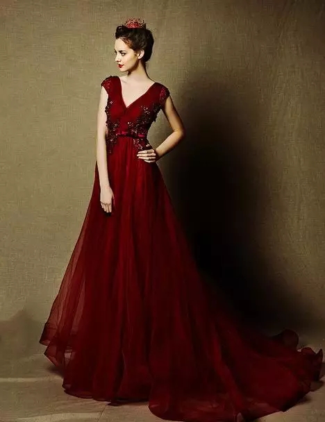 红色婚纱礼服_红色婚纱照片(3)