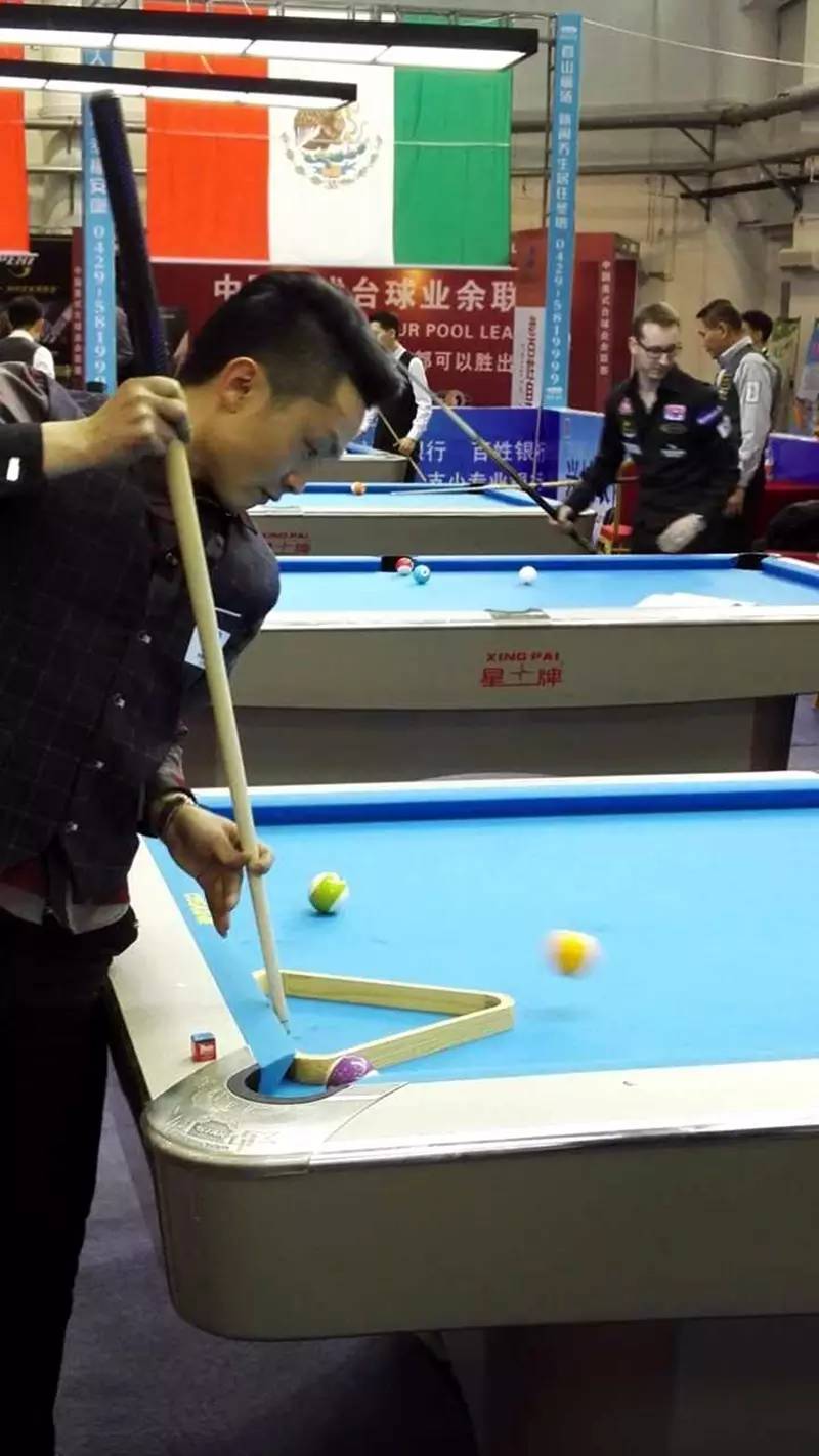花式台球世锦赛酷炫开展中国首创弧线扎杆引国际大师争相抢购