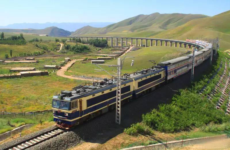 据介绍,z230/1是深圳地区唯一一列前往新疆乌鲁木齐的列车,该列车