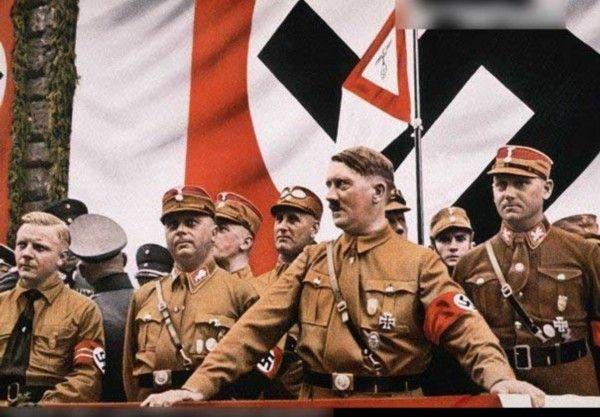为希特勒招魂,可笑的俄罗斯光头党的新