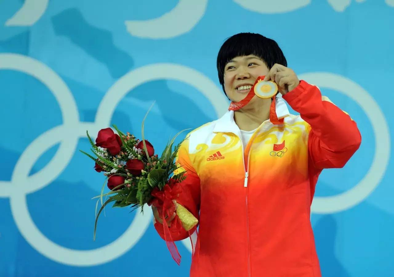 关于2008年奥运会3名中国女子举重运动员兴奋