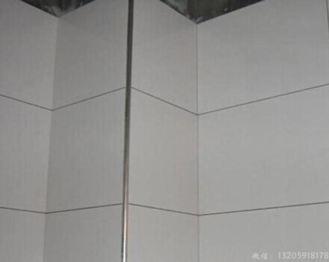 瓷砖阳角贴的差,福州新房卫生间磕磕碰碰就碰坏