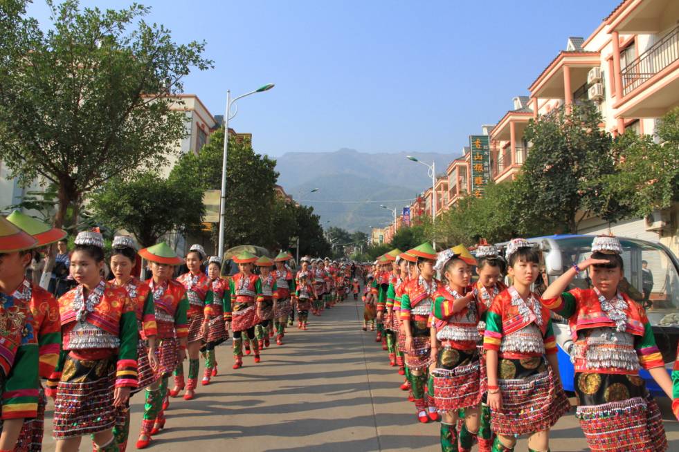 00—15:30)   地 点:凤凰广场—速都路—戛洒大道—花街—戛洒大槟榔