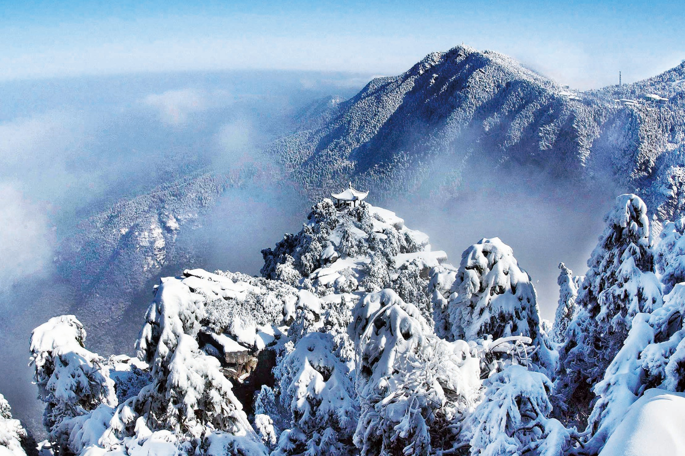 庐山冬季美景，中国江西省 (© silkwayrain/Getty Images)