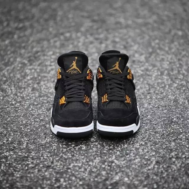 【爆款】价格亲民的 aj 4 华丽黑金!air jordan 4"