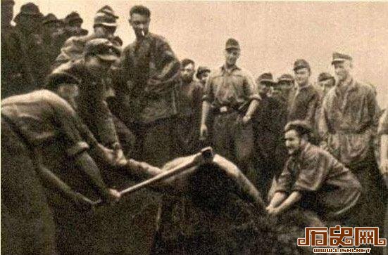 二战残忍死刑:斧头砍人全过程