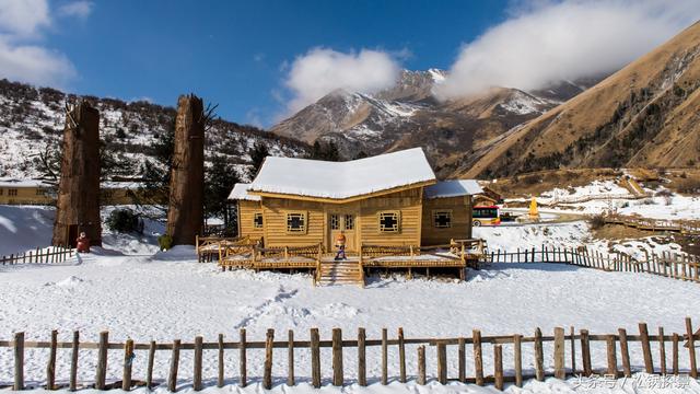 鹧鸪山:滑雪不是受罪 何苦排队到深夜