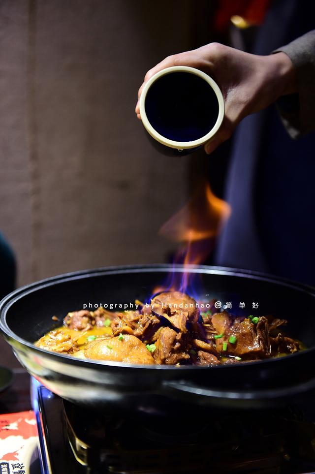 大碗饮酒大口吃肉，沈阳人聚首就上谊贤堂水泊梁山