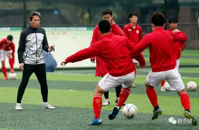 高畠勉盼中国足球超过日本 华夏系统青训显志