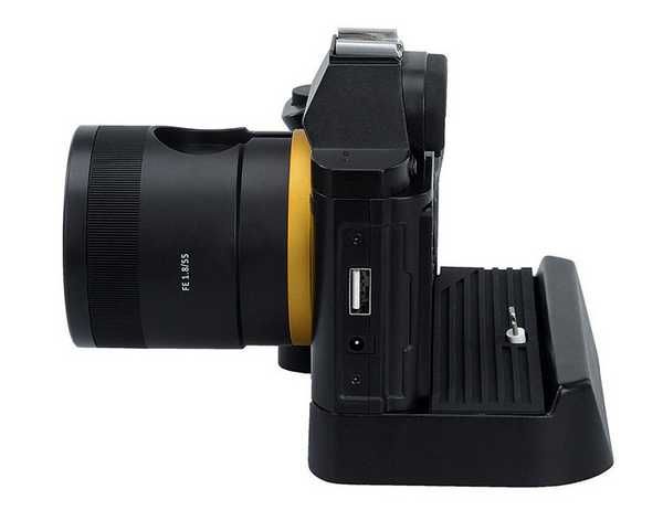 的多用途电子产品配件:索尼A7相机模型充电座