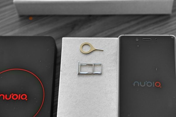 努比亚Z11 6G版星空灰旗舰手机无边框遇到超