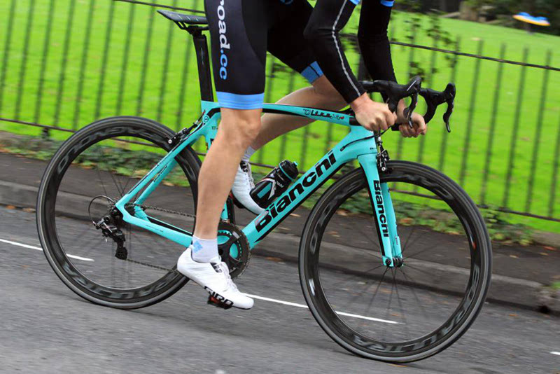 外媒16-17年的超级公路车的大赢家是bianchi oltre xr4,一个轻量级的