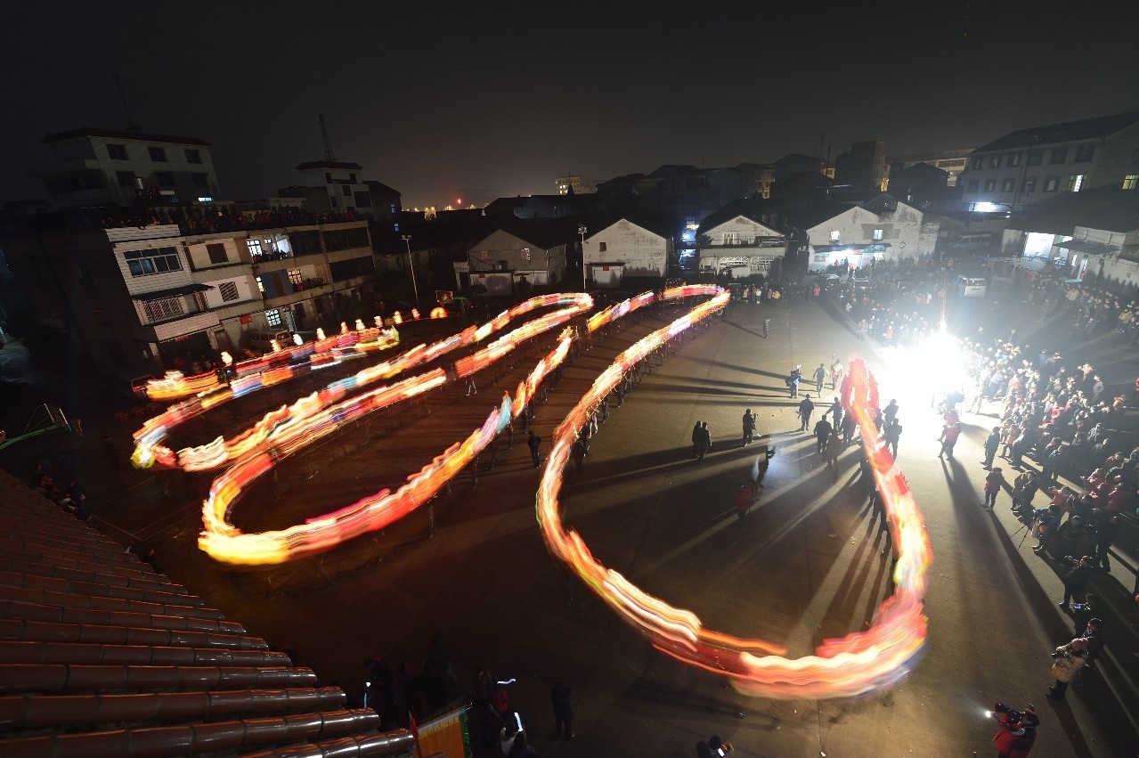 3:永祥迎花烛 时间:正月十三 地点:永康市江南街道 活动4:后吴迎龙灯