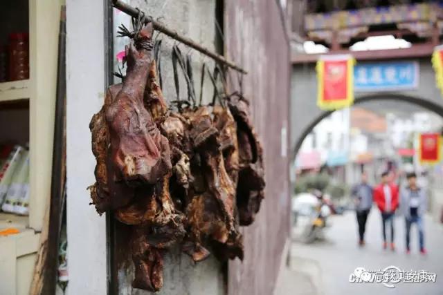 大人口里流带泡泡的口水_吹泡泡图片