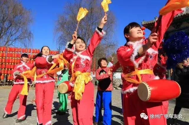 竹泉村·红石寨景区给您贺年了！国际小丑嘉年华马上拉开大幕！