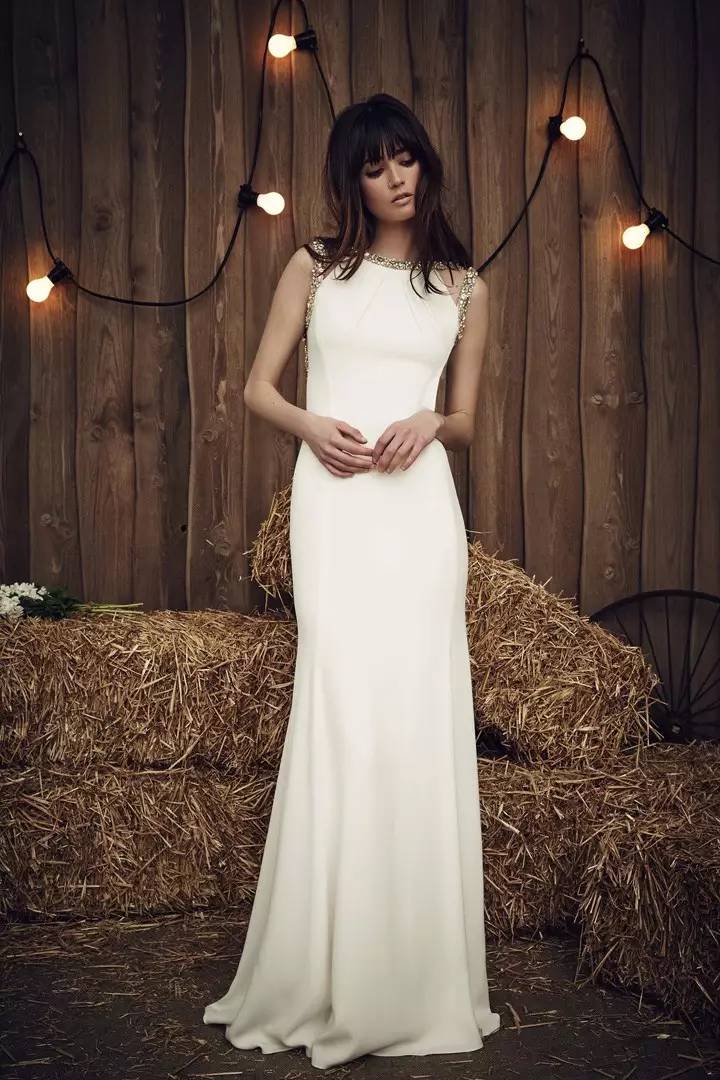 wedding dress | 春节婚礼扎堆,想要脱颖而出?最重要的并不是脸!