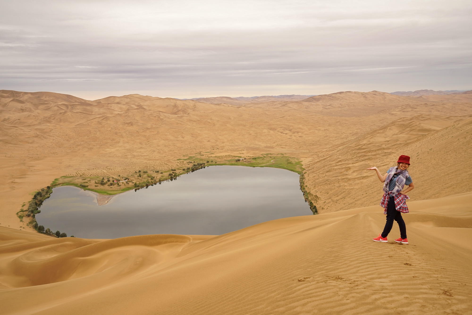 沙漠|摄影|人像摄影|走在路上的小白 - 原创作品 - 站酷 (ZCOOL)