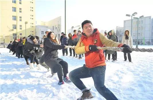 长春师范大学展开“百万学生逐雪嬉冰”系列活动