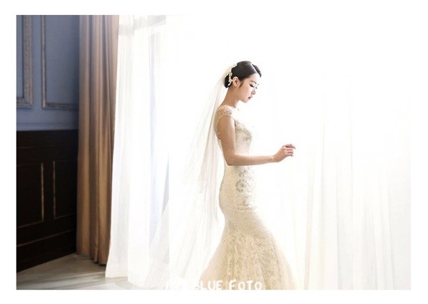 完美的室内婚纱照技能英皇体育官网 郑州高端婚纱摄影(图2)
