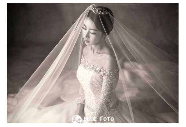 完美的室内婚纱照技能英皇体育官网 郑州高端婚纱摄影(图1)