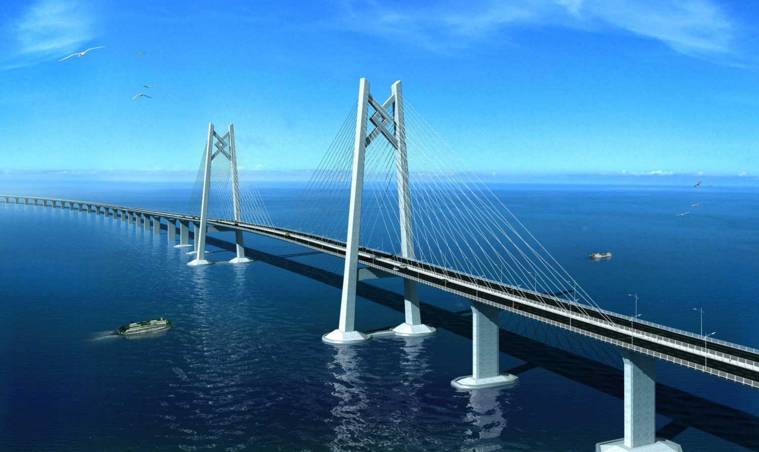 在珠海,有一座被称为"现代世界七大奇迹"之一的跨海大桥,叫港珠澳大桥