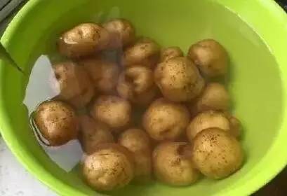 土豆原来这样吃能减肥降脂、降血压、美容！