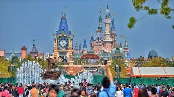 迪士尼2017Q1财报:上海迪士尼超700万客流量
