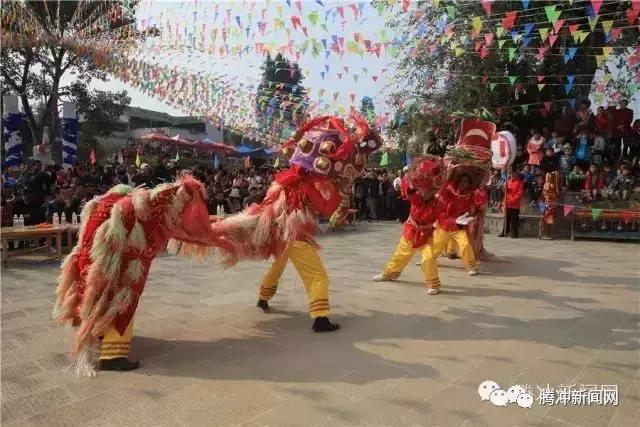 旅游"阿露窝罗节"是阿昌族重大的传统节日,是阿昌族先民在长期征战