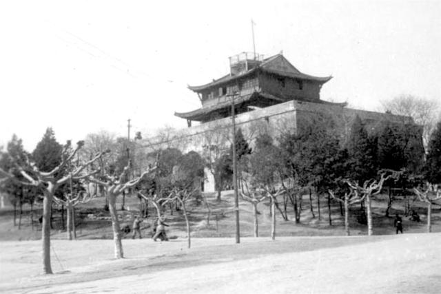 老照片:国民政府还都时的金陵街景 1946年