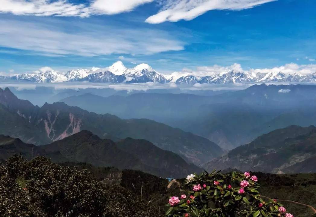 贡嘎人口_你在牛背山看风景 我在四人同山看你