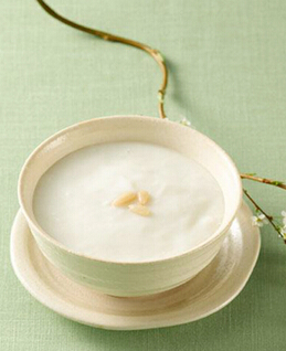 搜狐公众平台 - 鸽子蛋牛奶粥 有助于美白肌肤