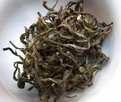 普洱茶的原料为何是绿茶中的晒青毛茶