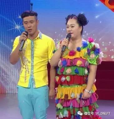 《巧断文字案》 表演:王小飞 韩超 孙大鹏 关晶 刘畅 李晓明 4,二人转