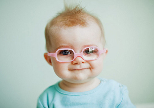 幼儿眼睛护理小常识!这样科学用眼防近视!