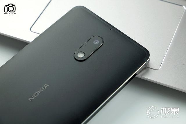 Nokia6强势回归,细节深处看这中端机是否值得