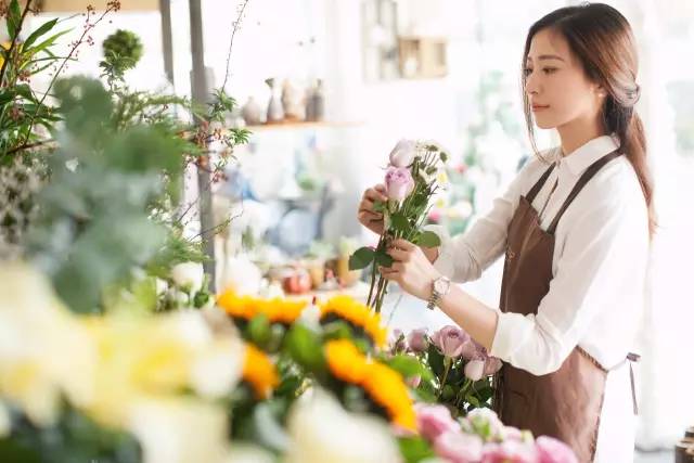 花店婚纱照_宋智孝霜花店(3)