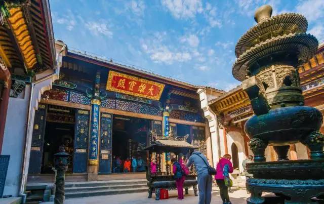 化城寺为九华山开山祖寺 历史最悠久又是地藏菩萨道扬,是九华山寺院