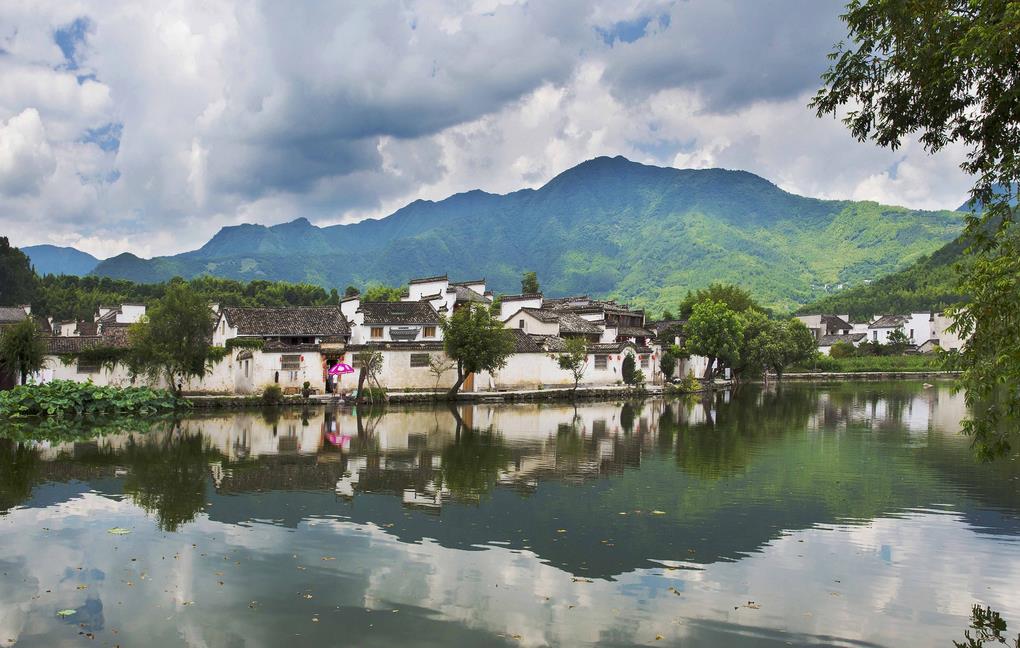 黄姚古镇,位于广西贺州昭平县东北部,是中国最美的十大古镇之一.