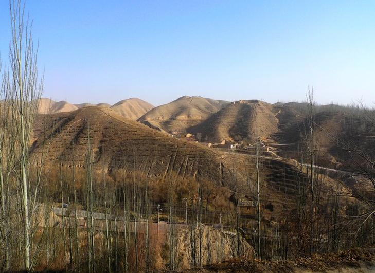 兰州寻山记,土山荒山绿树满山丹霞地貌,啥山都有