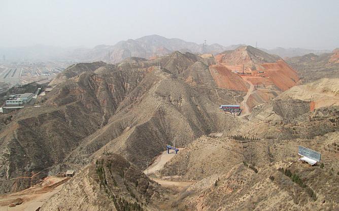 兰州寻山记土山荒山绿树满山丹霞地貌啥山都有