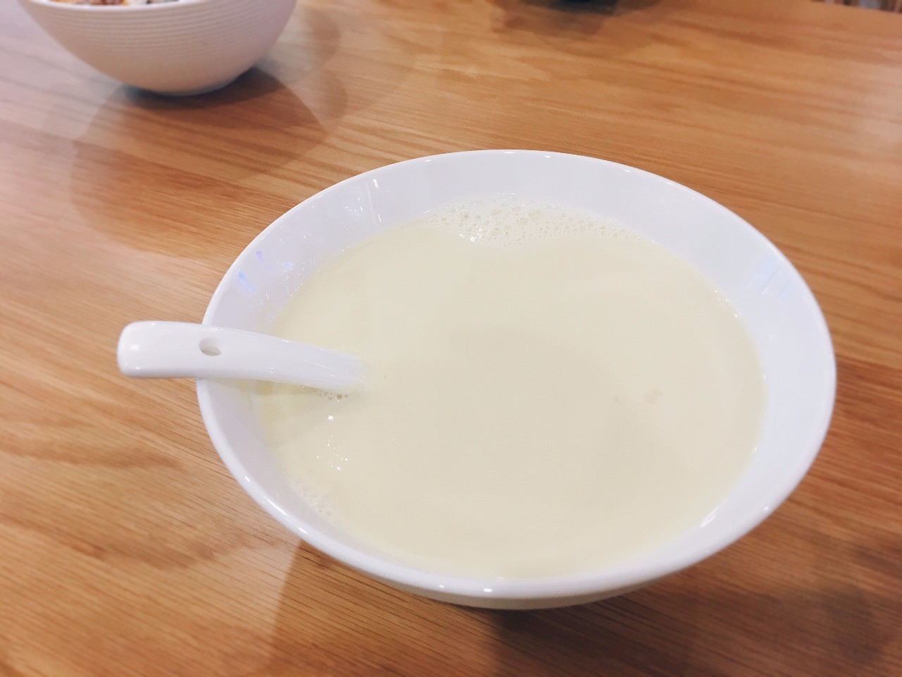 每杯豆浆都要2分30秒,城西人不用远行就可以吃到正宗台湾味道!