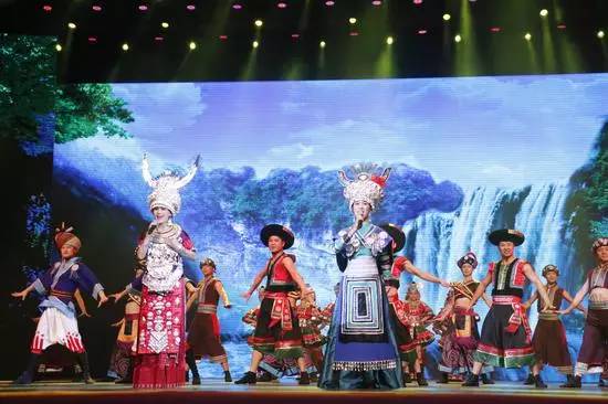 贵州带来精彩演出和旅游优惠政策 《多彩贵州