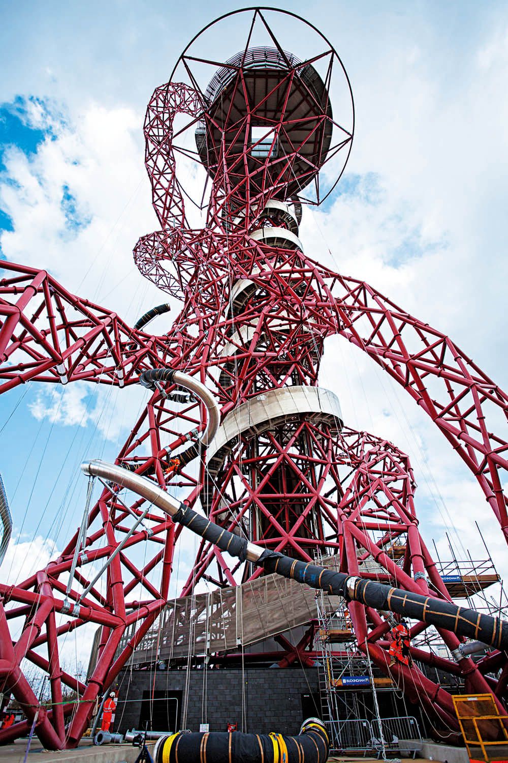 以英国为例,重要地标 伦敦奥运了望塔 arcelormittal orbit,光是去年