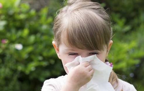 婴儿感冒鼻塞怎么办?有哪些症状?