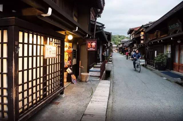 穿和服漫步樱花京都,去《你的名字》外景地 | 旅行