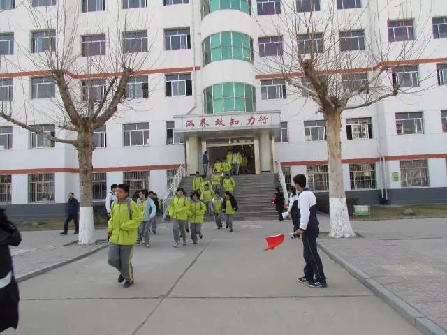 教育 正文  新学期,泰安第十九中学多措并举,建设平安校园.