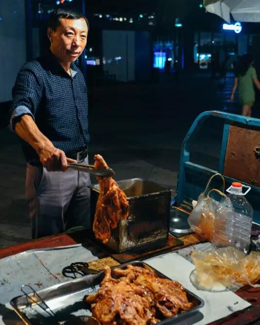 三里屯午夜脏摊儿完美指南