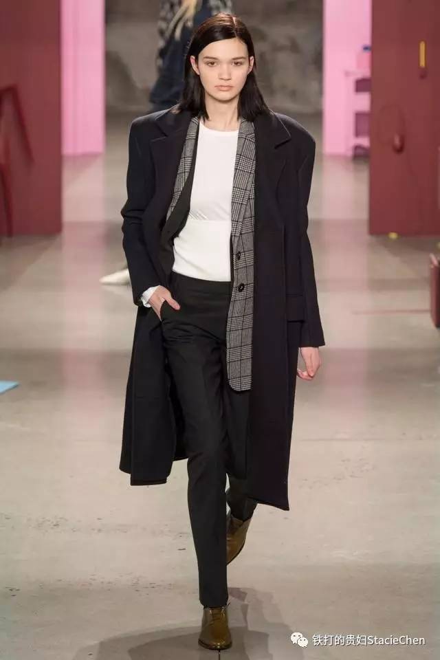 tibi 17/18aw nyfw 大垫肩风范再回潮